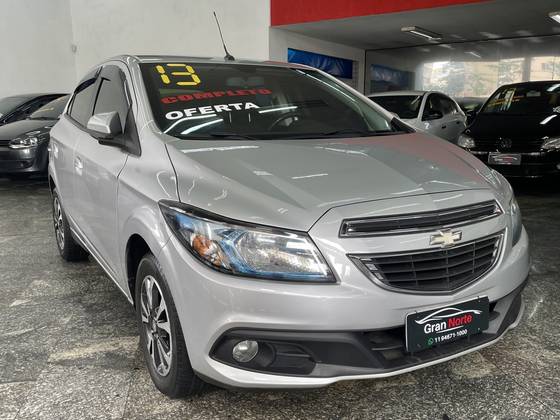 CHEVROLET ONIX 1.4 MPFI LT 8V FLEX 4P MANUAL CHEVROLET ONIX 1.4 MPFI LT 8V FLEX 4P MANUAL
